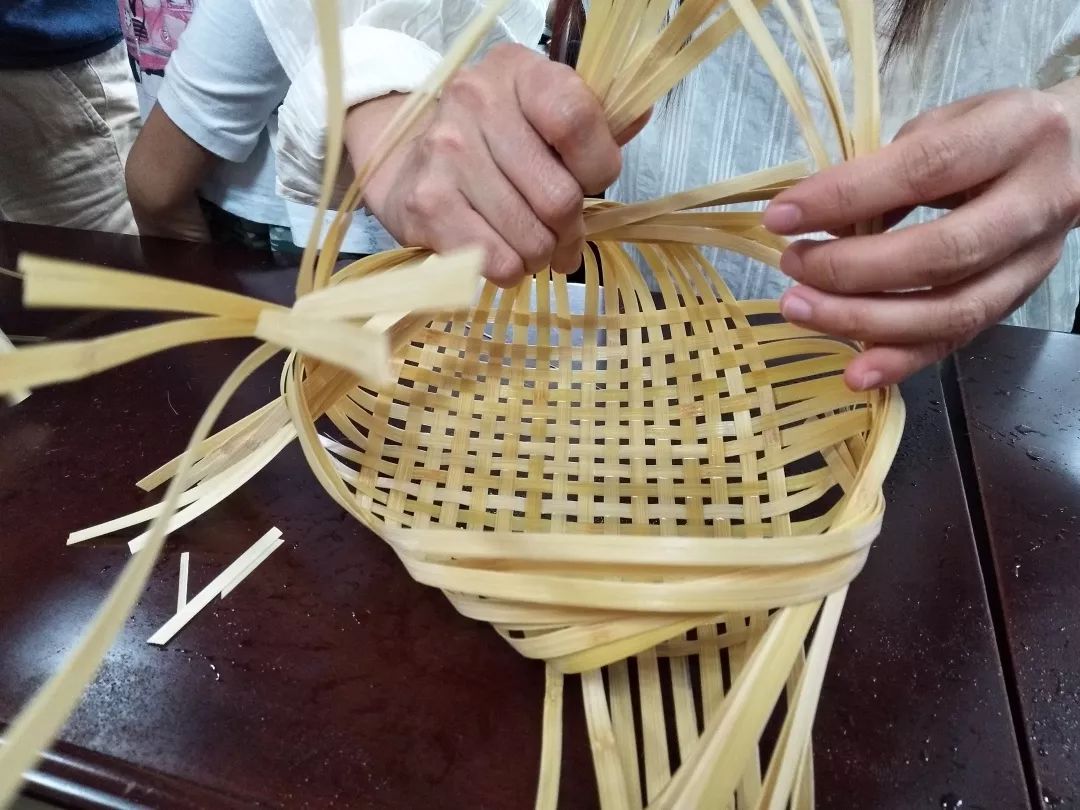 非遺時光 小小竹篾匠 編織金夢想